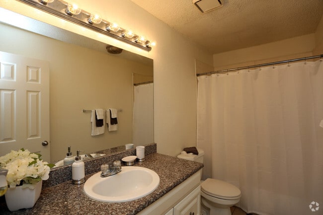 2Bd/1Bath