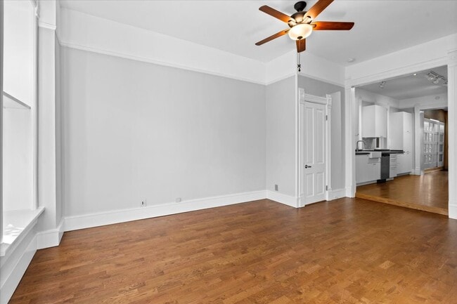 Photo - 1102 N Wolcott Ave Unit 2