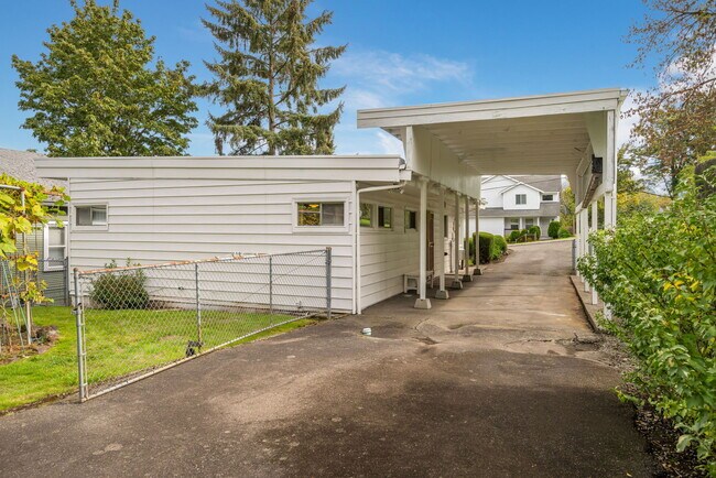 Photo - 13753 45th Ave S