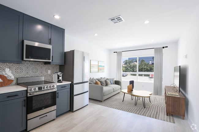 Building Photo - Discover Modern West LA Living at 2136 Col... Rental