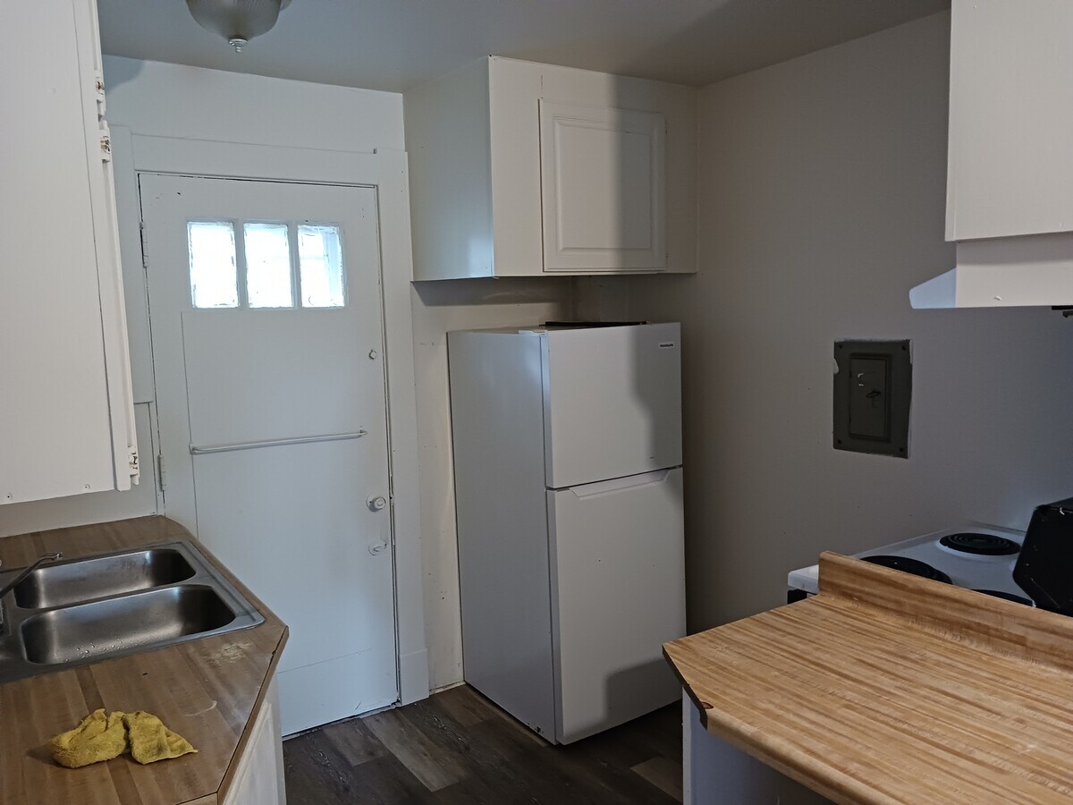 Photo - 454 Machen St Unit 2