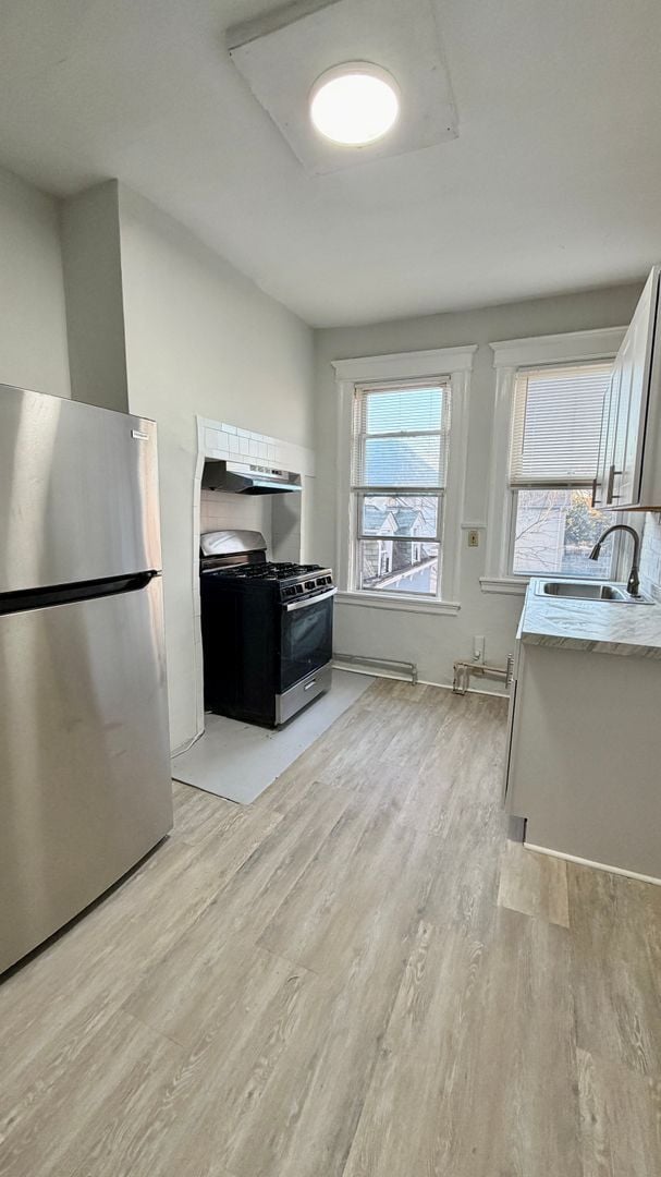 Photo - 251 S 5th Ave Unidad Apt 2