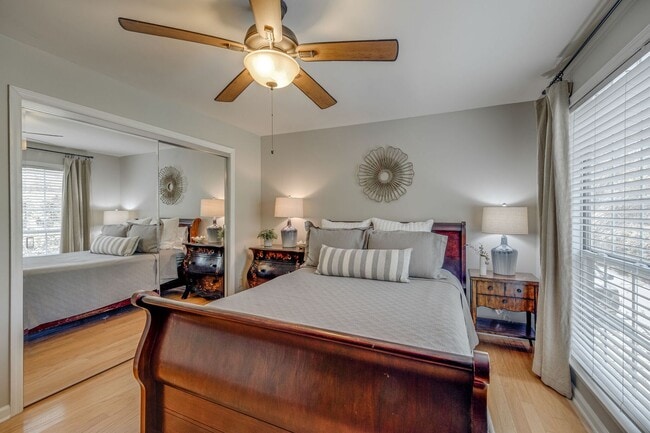 Photo - FULLY FURNISHED 2 BED 2 BATH TOWNHOME IN GREENHILLS $2500 PER MONTH.