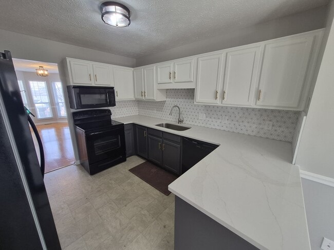 Photo - 307 Chiswick Ct