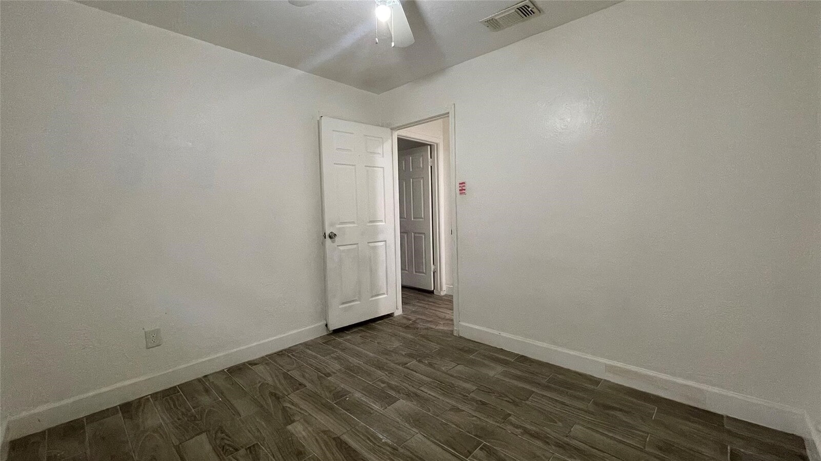 Photo - 3819 Botany Ln