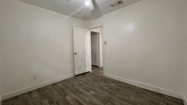 Photo - 3819 Botany Ln