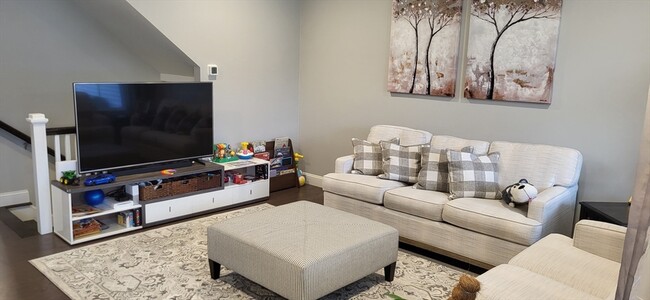 Building Photo - 299 Lexington St