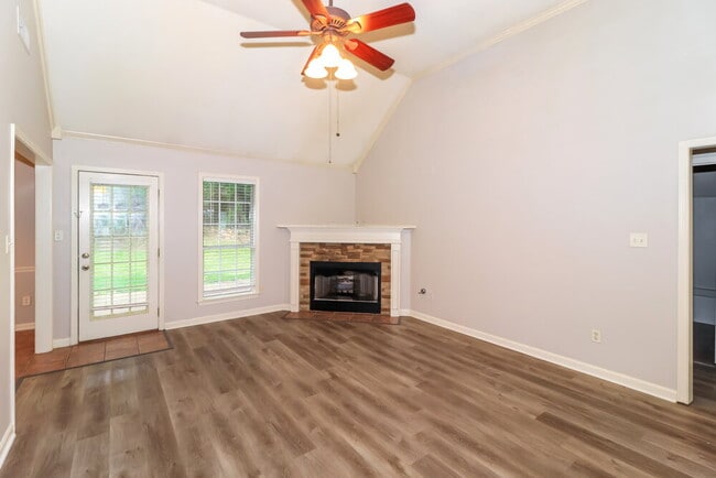 7708 Shadow View Cove