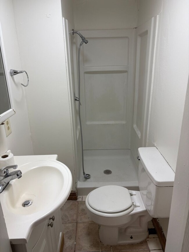 Photo - 668 N Lindell Ave Unit 668-#C