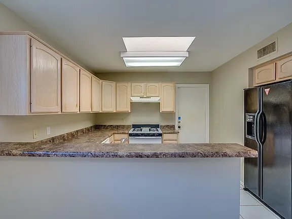 Photo - 4512 E Grove Ave