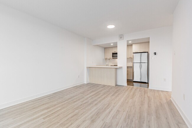 Photo - 191 Sherbourne St