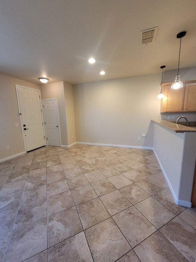 Photo - Gorgeous Condo in the heart of Folsom Community