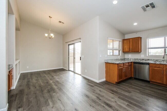 Photo - 2246 S 85th Dr