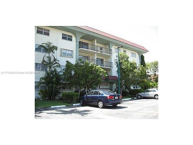 Building Photo - 8107 SW 72nd Ave Unit 405E Rental