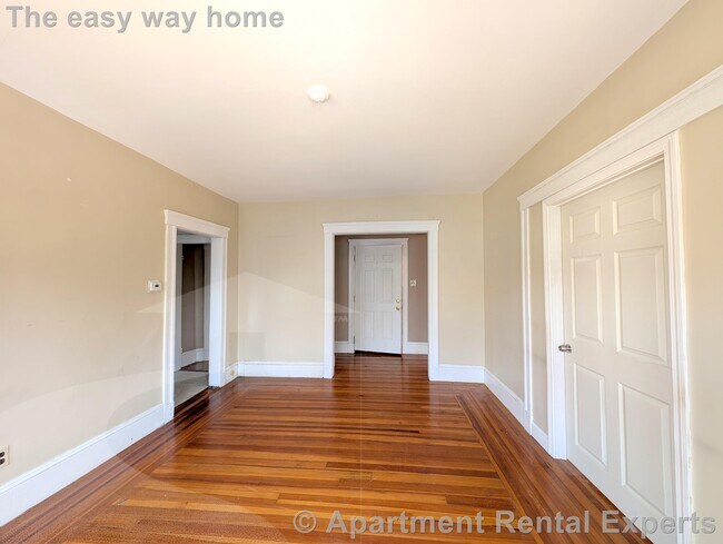 Photo - 49 Conwell Ave Unidad #2