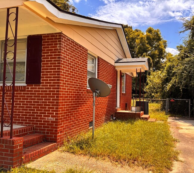 Photo - 3 BED 1.5 BATH IN HEART OF FAYETTEVILLE NC