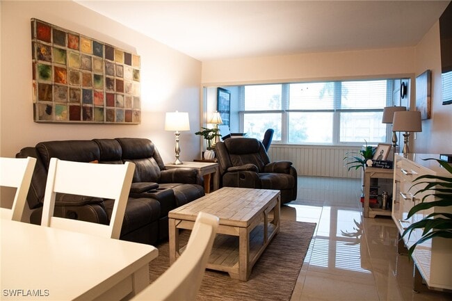 Photo - 1724 Pine Valley Dr Unit 204