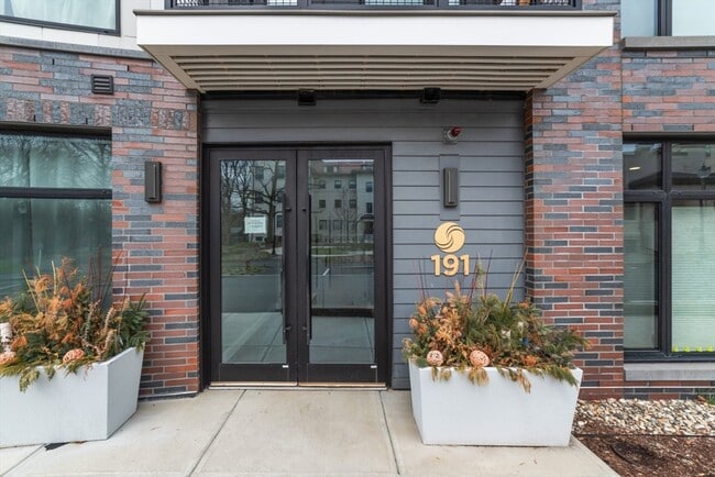 Photo - 191 Washington St Unit 617