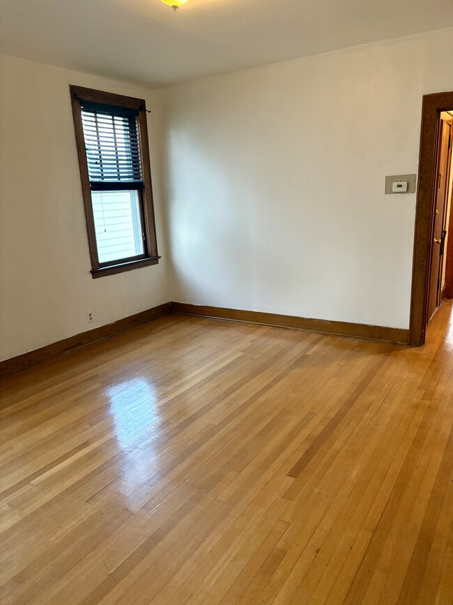 Photo - 180 Jerome Pl Unit 2