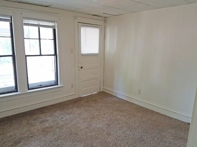 Photo - nre317 Unit 319