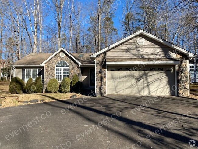 Building Photo - 103 Winchester Ln Rental