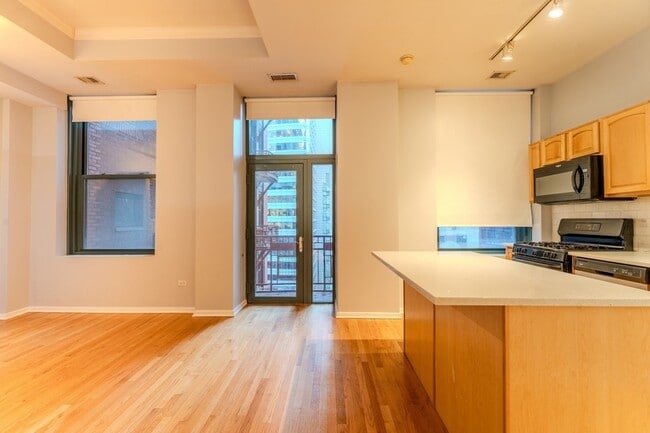 Photo - 208 W Washington St Unit 1407