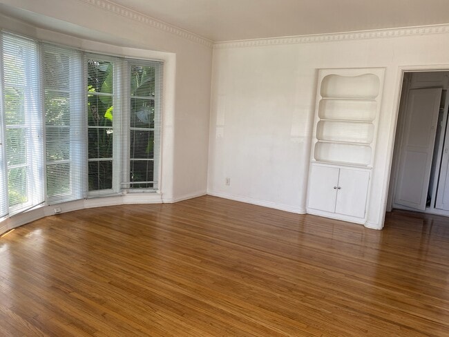 Photo - 2047 S Holt Ave Unit 2047