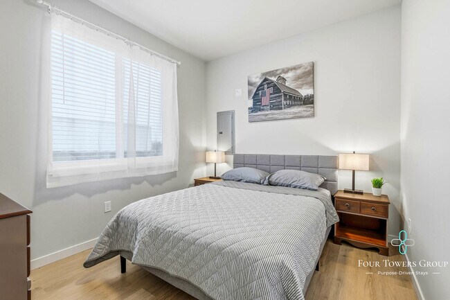 Photo - 1205 NE Emerald Dr