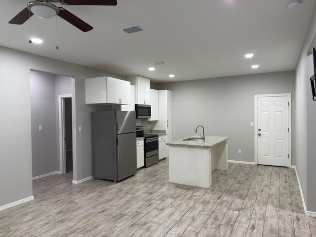 1404 W Heritage Dr Unit 3
