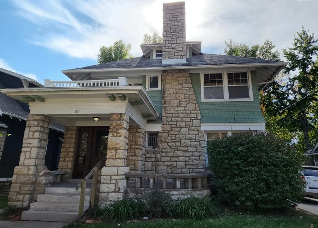 Building Photo - 811 E 39th St Unit 2