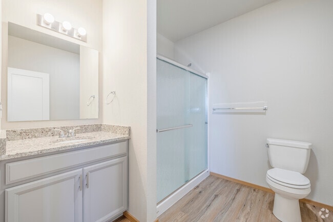 3BR, 2BA - 1,113SF - Bathroom