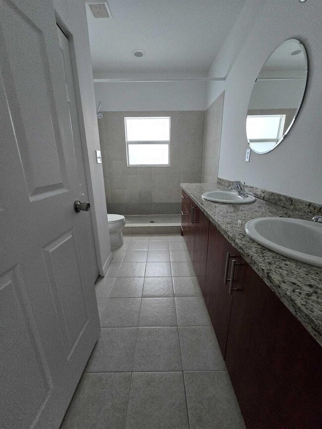 Photo - Southwest 9th Street, Fort Lauderdale, FL 33315 - 3 BR 3.5 BA townhouse