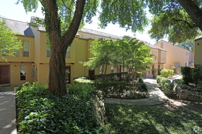 Photo - Woods of Brookhollow