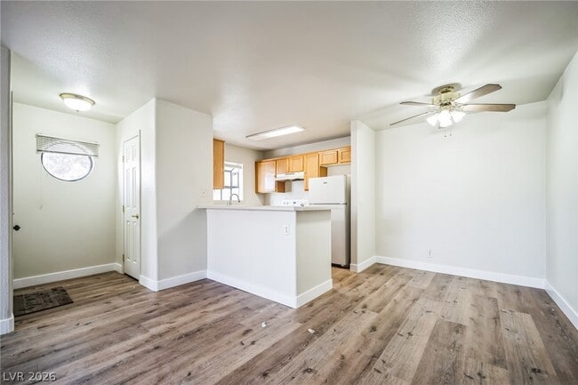 Photo - 2978 Juniper Hills Blvd Unit 204