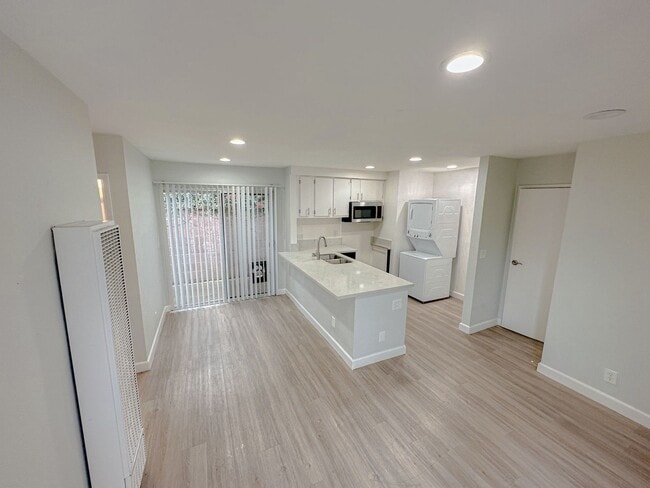 Photo - 4236 W 129th St