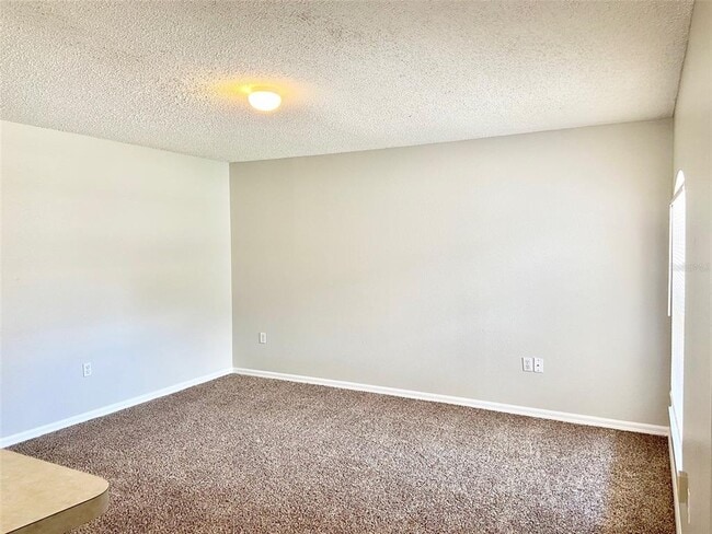 Photo - 715 Lucaya Dr