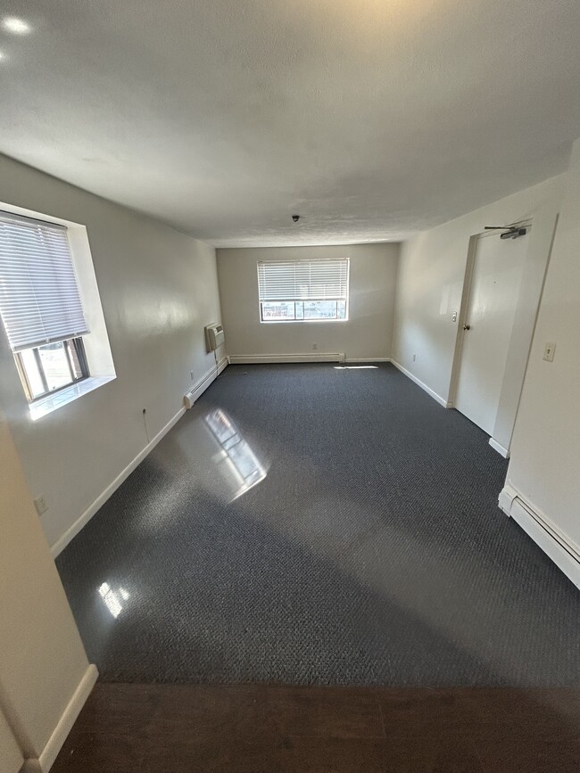 Photo - 122 Liberty St Unit E