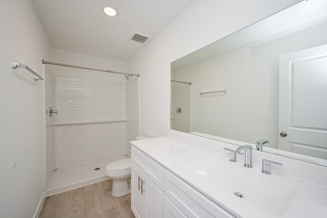 Photo - 30529 Bladnoch Ln