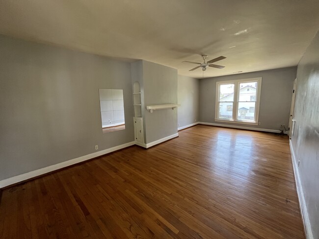 Photo - 428 Delaware St