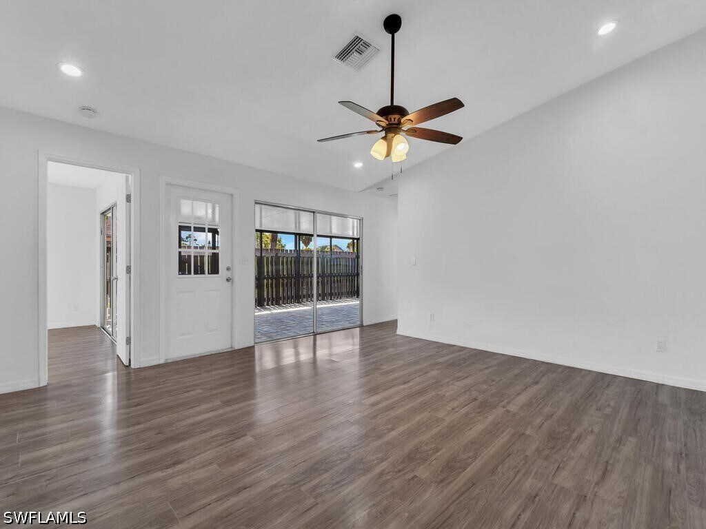 Photo - 5620 Foxlake Dr