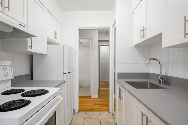 Photo - Bellevue Towers