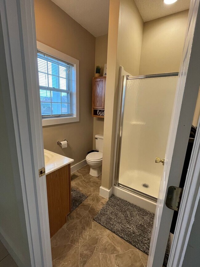 Building Photo - Downtown 1 bedroom