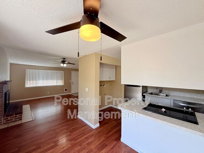 Photo - 900 Z St