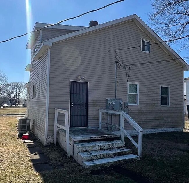 Photo - Welcome to our charming 1 bedroom Unit 3