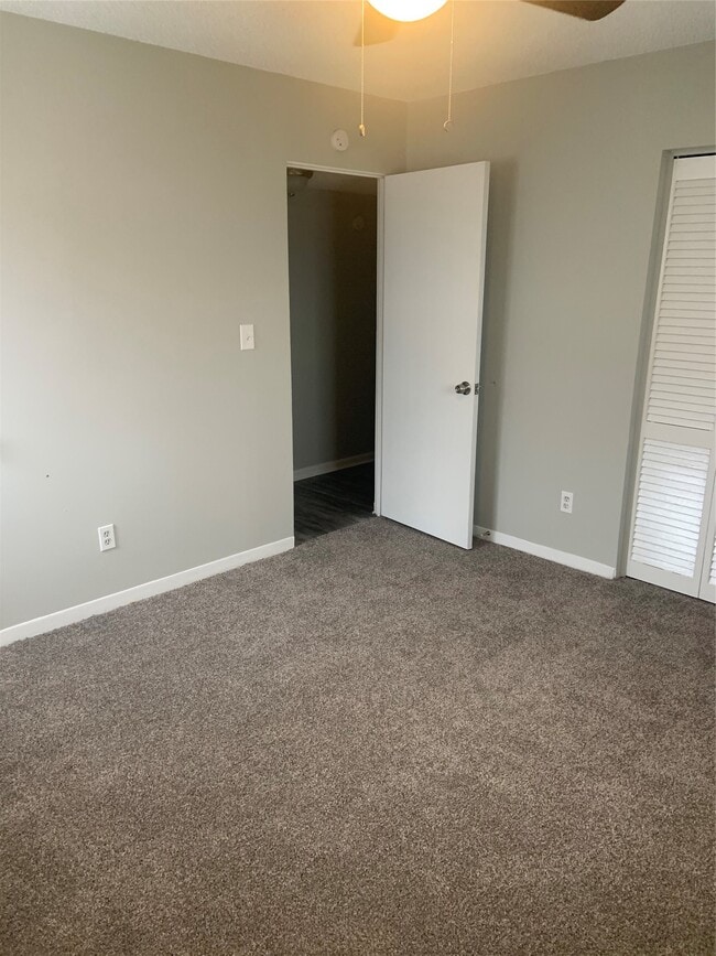 Photo - 308 Circle Dr