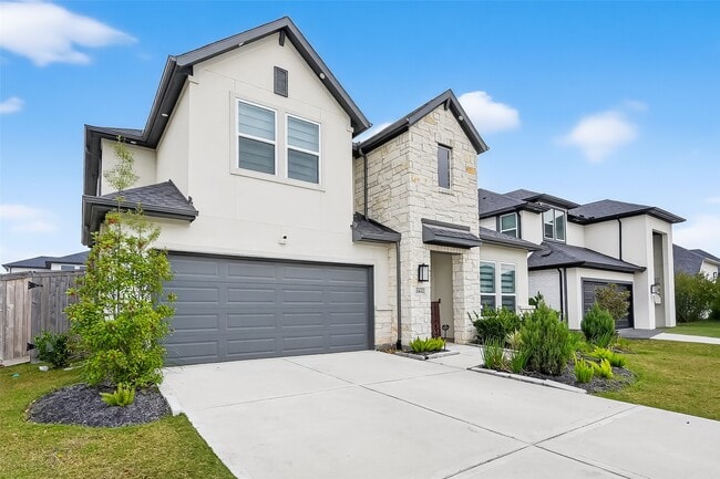 Photo - 21642 Laggan Clf Ln