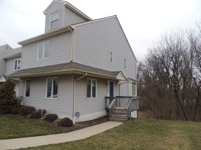 Photo - 404 Pinebrooke Cir