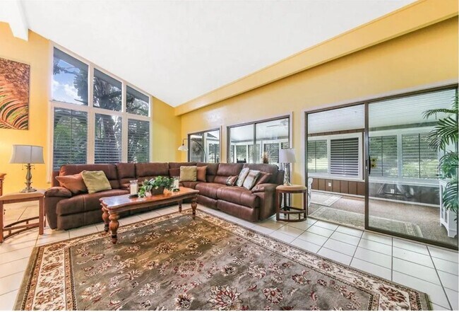 Photo - 107 Canterbury Dr