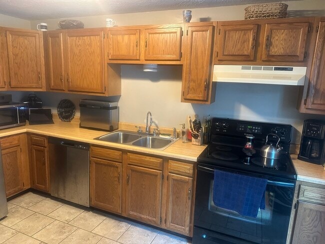 Photo - 128 State Rd Unit C