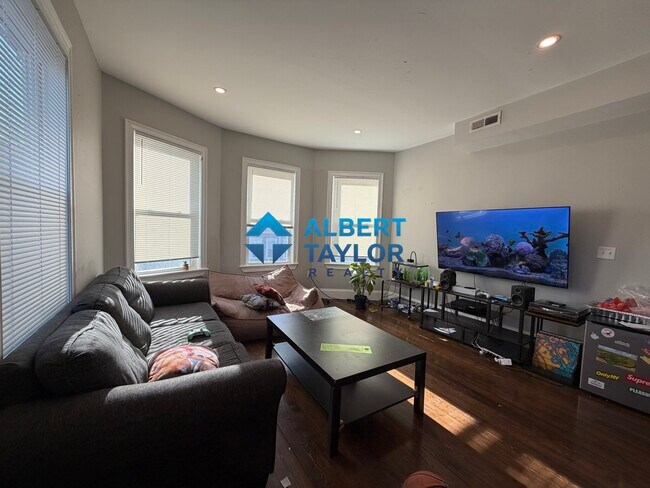 Photo - 71 Hillside St Unit 3